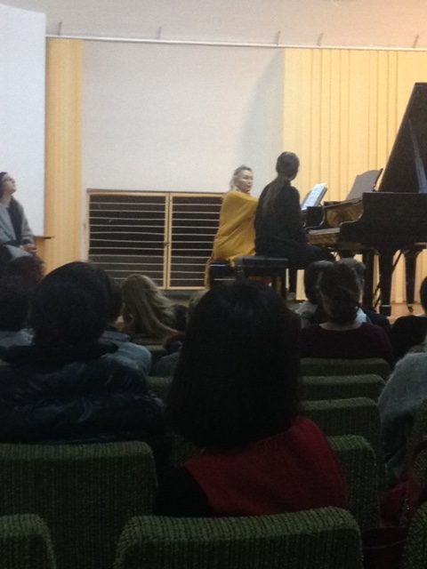 MASTER CLASSES susținut de pianista ELIZABETH SOMBART